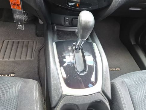Used 2016 Nissan Rogue S AWD/4WD image 23