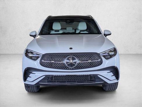 Certified 2023 Mercedes-Benz GLC 300 image 2