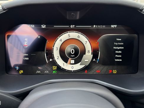 Used 2025 Aston Martin DBX 707 image 5