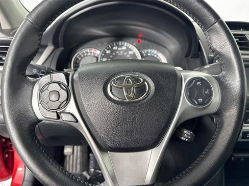 Used 2014 Toyota Camry SE w/ Fleet Convenience Package FWD image 14