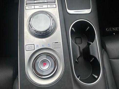 Used 2025 Genesis GV70 2.5T image 18