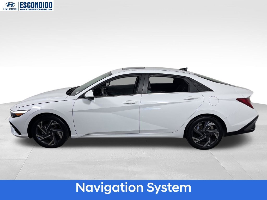 Certified 2025 Hyundai Elantra SEL FWD image 7