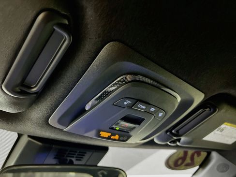 Used 2026 Toyota Corolla SE FWD image 19
