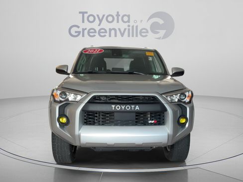 Certified 2021 Toyota 4Runner SR5 AWD/4WD image 9