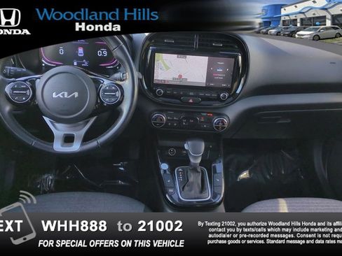 Used 2023 Kia Soul EX image 21