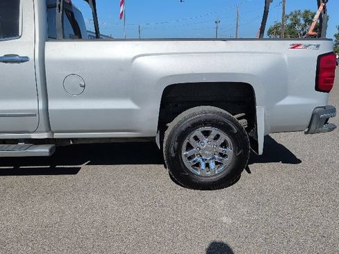 Used 2015 Chevrolet Silverado 3500 LTZ w/ Duramax Plus Package AWD/4WD image 10