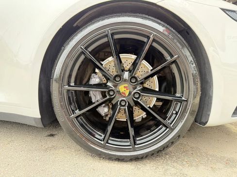 Used 2021 Porsche 911 Carrera image 30