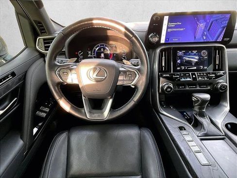 Used 2023 Lexus LX 600 4WD w/ Appearance Package image 7