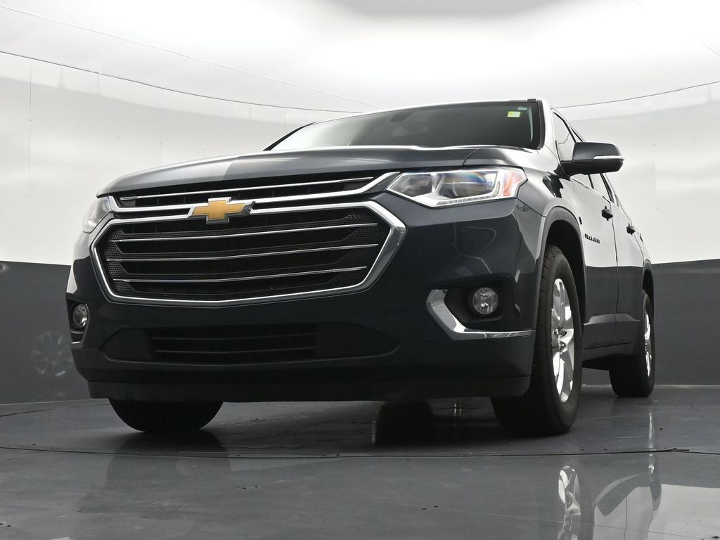 Used 2021 Chevrolet Traverse LT FWD image 32