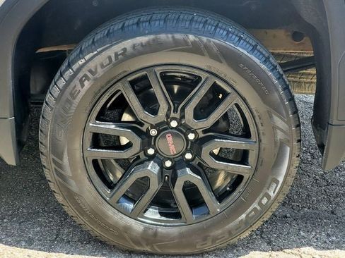 Used 2022 GMC Sierra 1500 Elevation w/ LPO, Elevation Black Package AWD/4WD image 32