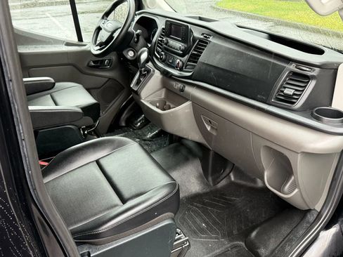 Used 2023 Ford Transit 250 Medium Roof AWD image 14