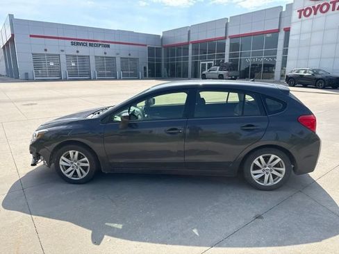 Used 2016 Subaru Impreza 2.0i Premium AWD/4WD image 7