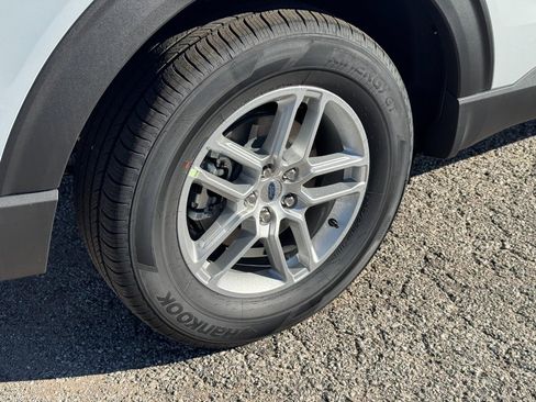 New 2026 Ford Explorer Active image 4