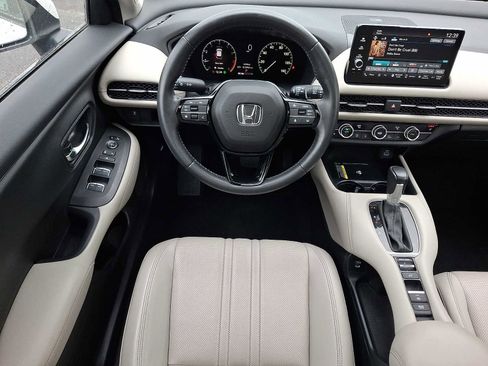 Certified 2024 Honda HR-V EX-L image 11