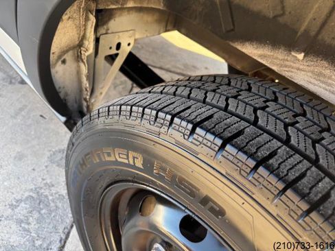 Used 2019 Ford Transit 250 148 Medium Roof image 30