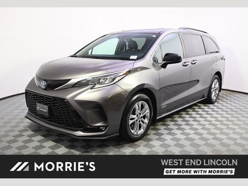 Used 2021 Toyota Sienna XSE w/ XSE Plus Package AWD/4WD image 1