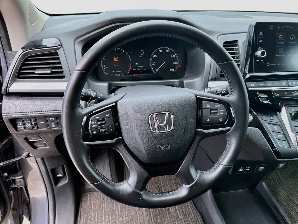 Used 2025 Honda Odyssey Touring image 11