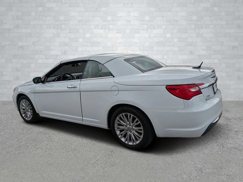 Used 2011 Chrysler 200 Limited image 7