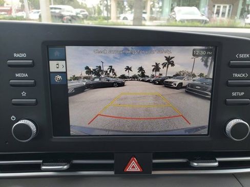 New 2026 Hyundai Elantra SEL Sport FWD image 15