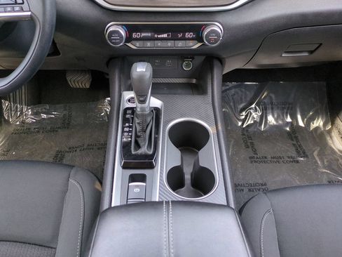 Used 2025 Nissan Altima 2.5 SV w/ SV Special Edition Package AWD/4WD image 18