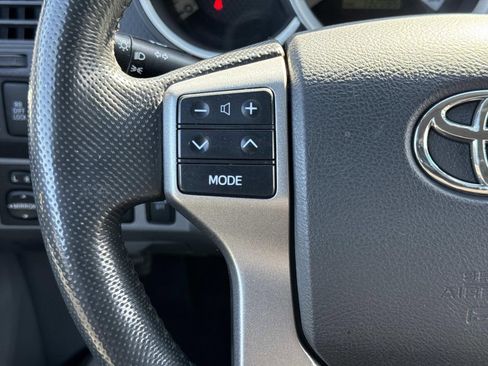 Used 2012 Toyota Tacoma TRD Off-Road image 15