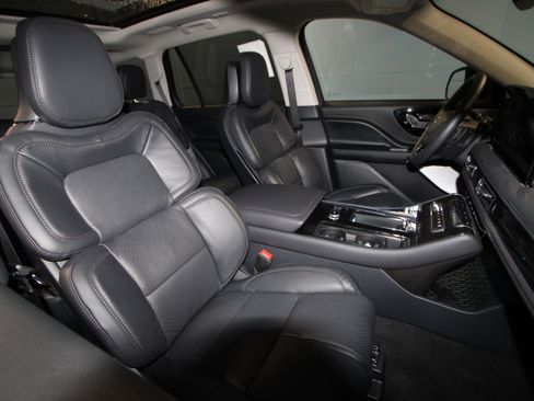 New 2026 Lincoln Aviator Reserve image 19