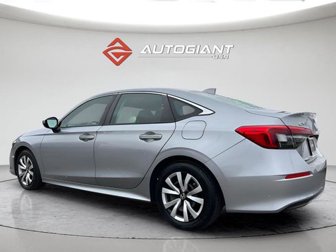 Used 2023 Honda Civic LX image 4