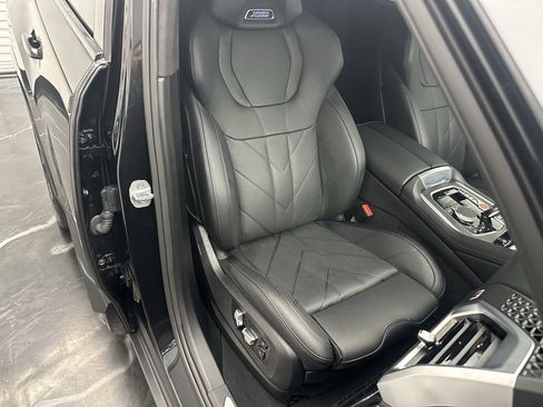 Used 2023 BMW XM image 9
