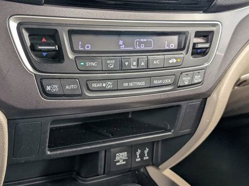 Used 2016 Honda Pilot EX image 22