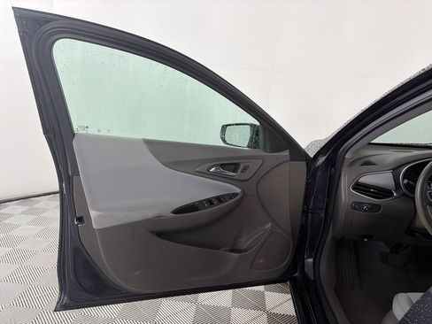 Used 2022 Chevrolet Malibu LT FWD image 10