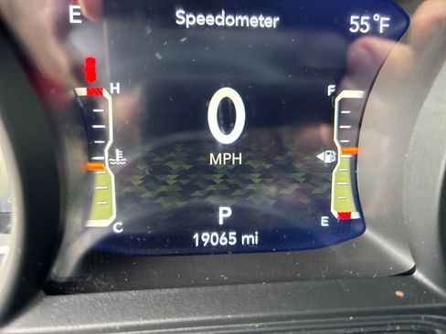 Used 2024 Jeep Wrangler Unlimited Sport AWD/4WD image 19