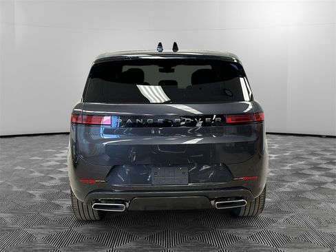 New 2026 Land Rover Range Rover Sport Dynamic SE image 4