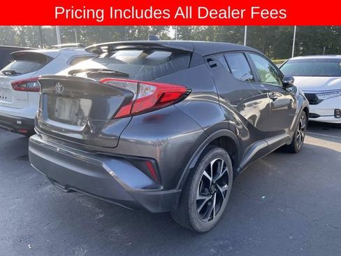 Used 2021 Toyota C-HR XLE FWD image 8
