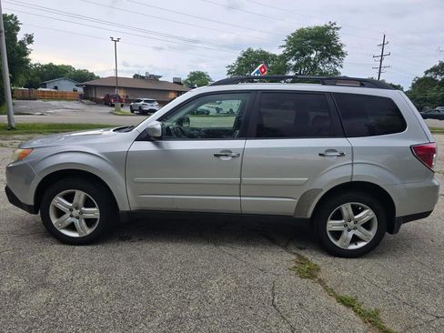 Used 2010 Subaru Forester 2.5X Limited image 4