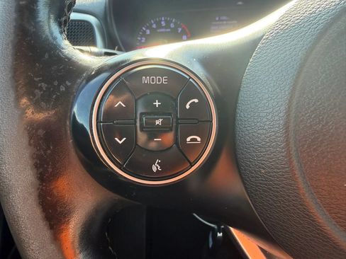 Used 2020 Kia Soul GT-Line w/ GT 2.0L Power Sunroof Package FWD image 13