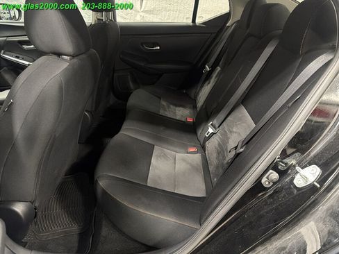 Used 2023 Nissan Sentra SR FWD image 9