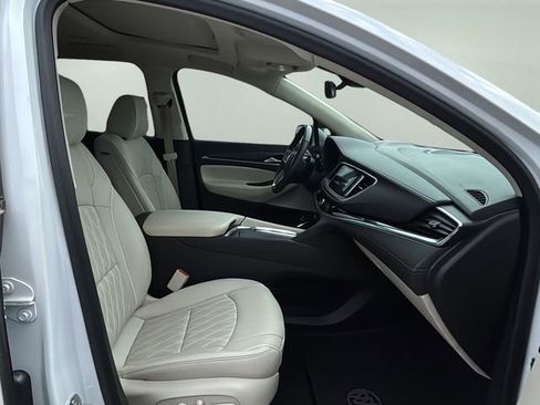 Used 2023 Buick Enclave Avenir w/ Avenir Technology Package image 10
