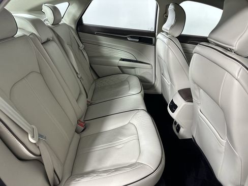 Used 2017 Ford Fusion Platinum FWD image 28