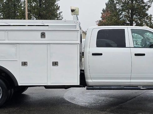 Used 2012 RAM 5500 4X4 4dr Crew Cab 197.1 in. WB w/ ST Decor Group image 5