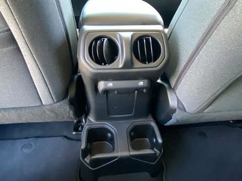 Used 2025 Jeep Wrangler Unlimited Sport AWD/4WD image 14