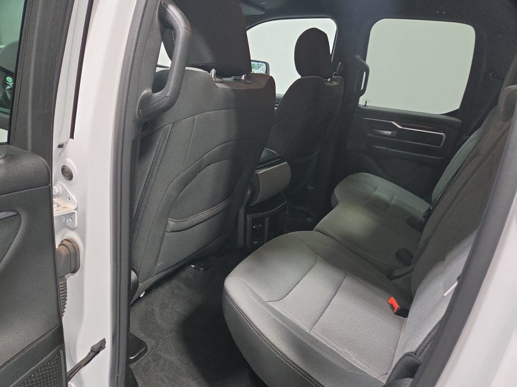 Used 2024 RAM 1500 Big Horn AWD/4WD image 29