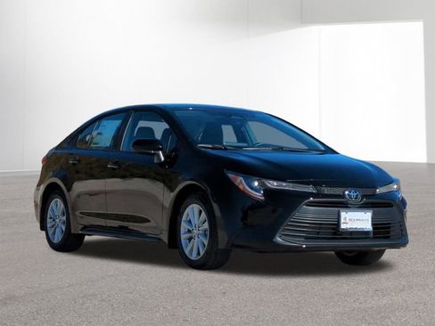 New 2026 Toyota Corolla LE image 3