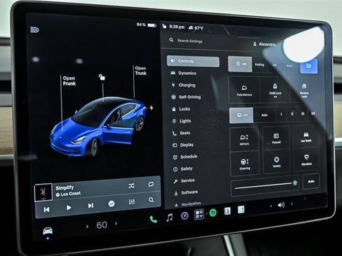 Used 2020 Tesla Model 3 Standard Range Plus RWD image 25