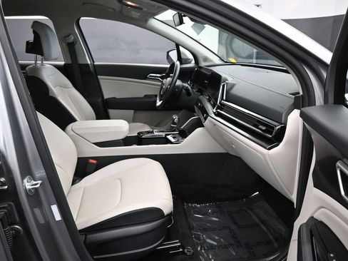 Used 2024 Kia Sportage EX FWD image 41