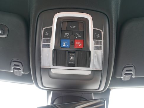 Used 2023 RAM 1500 Laramie AWD/4WD image 31