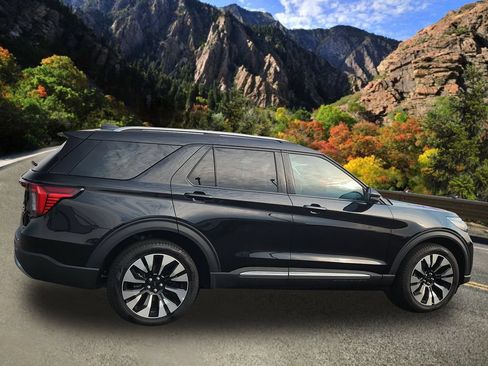 Used 2025 Ford Explorer Platinum w/ LUX Leather Package AWD/4WD image 2