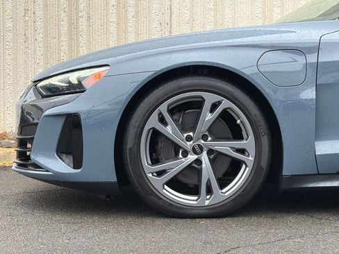 Used 2023 Audi e-tron GT Premium Plus image 9