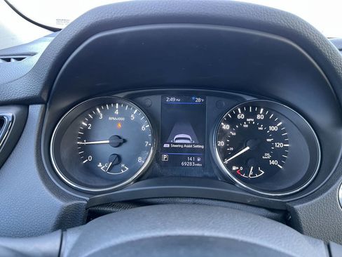 Used 2020 Nissan Rogue SL image 19