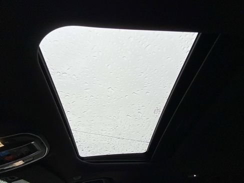 New 2025 Jeep Grand Cherokee Laredo image 18