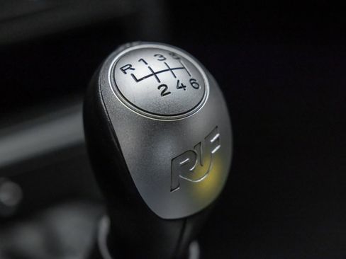 Used 2003 Porsche 911 GT2 RWD image 20